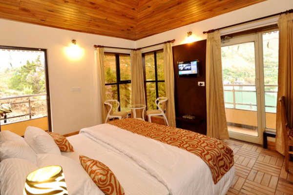 Lake Facing Rooms (Super Deluxe Rooms)
